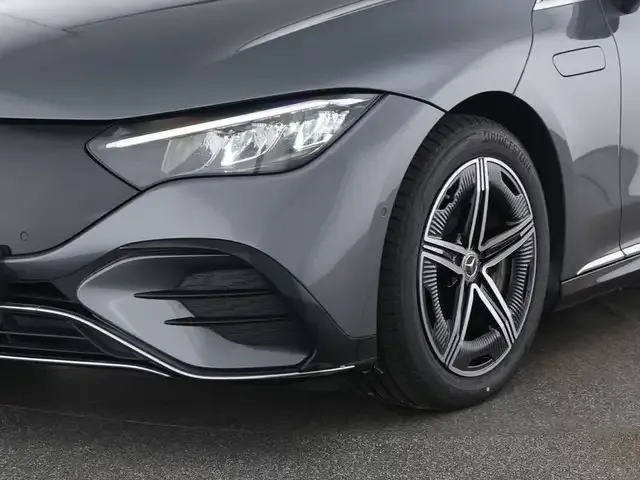 Mercedes-Benz EQE 350