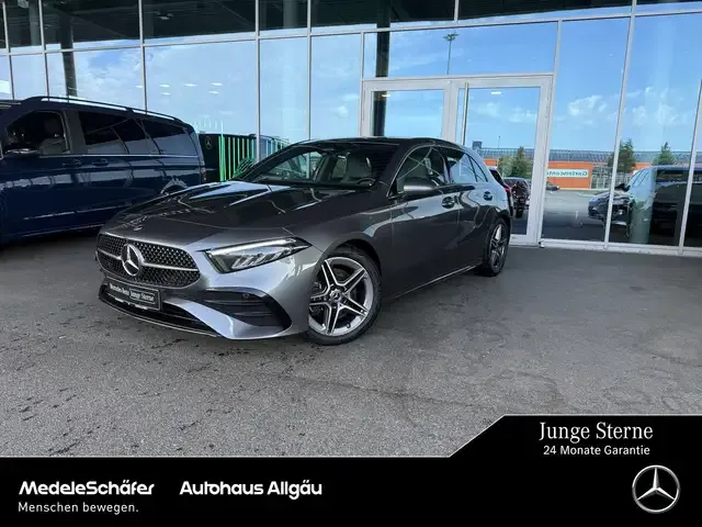 Mercedes-Benz A 220