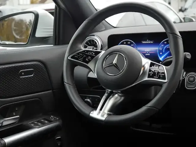 Mercedes-Benz EQA 250