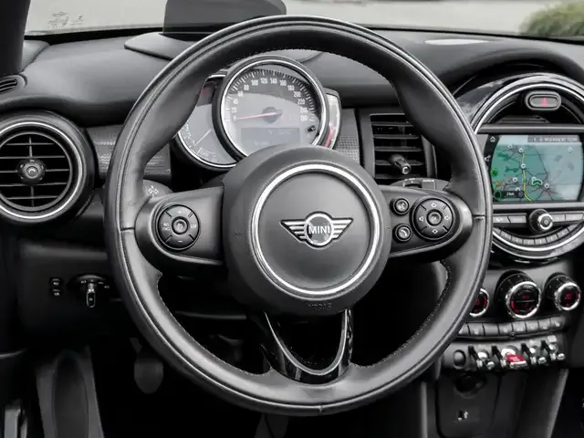 MINI Cooper Cabrio