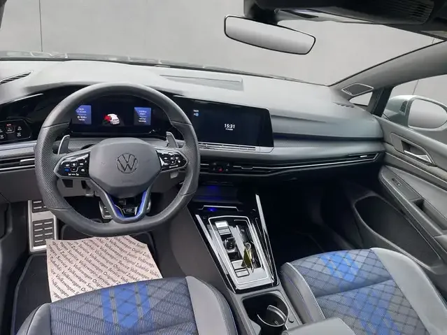 Volkswagen Golf R