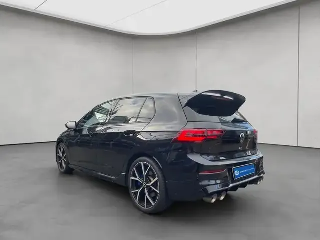 Volkswagen Golf R