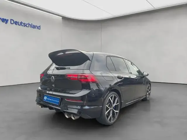 Volkswagen Golf R