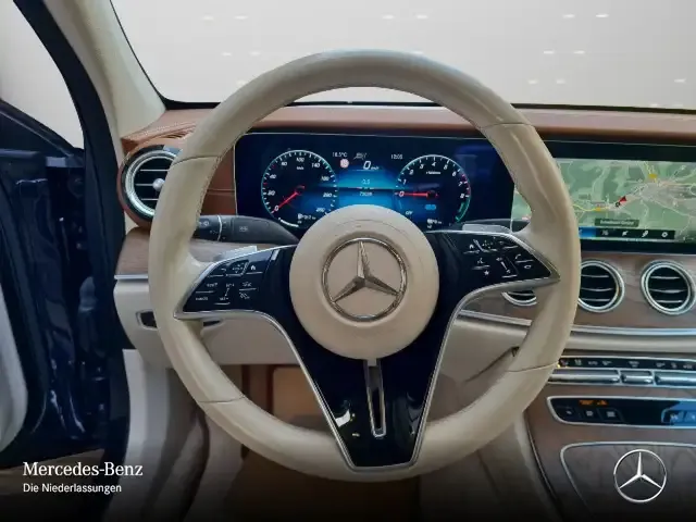 Mercedes-Benz E 300