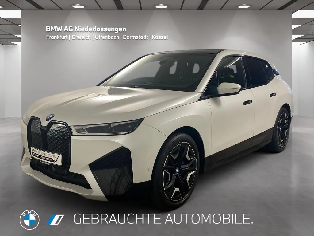 BMW iX