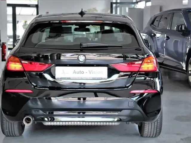 BMW 118