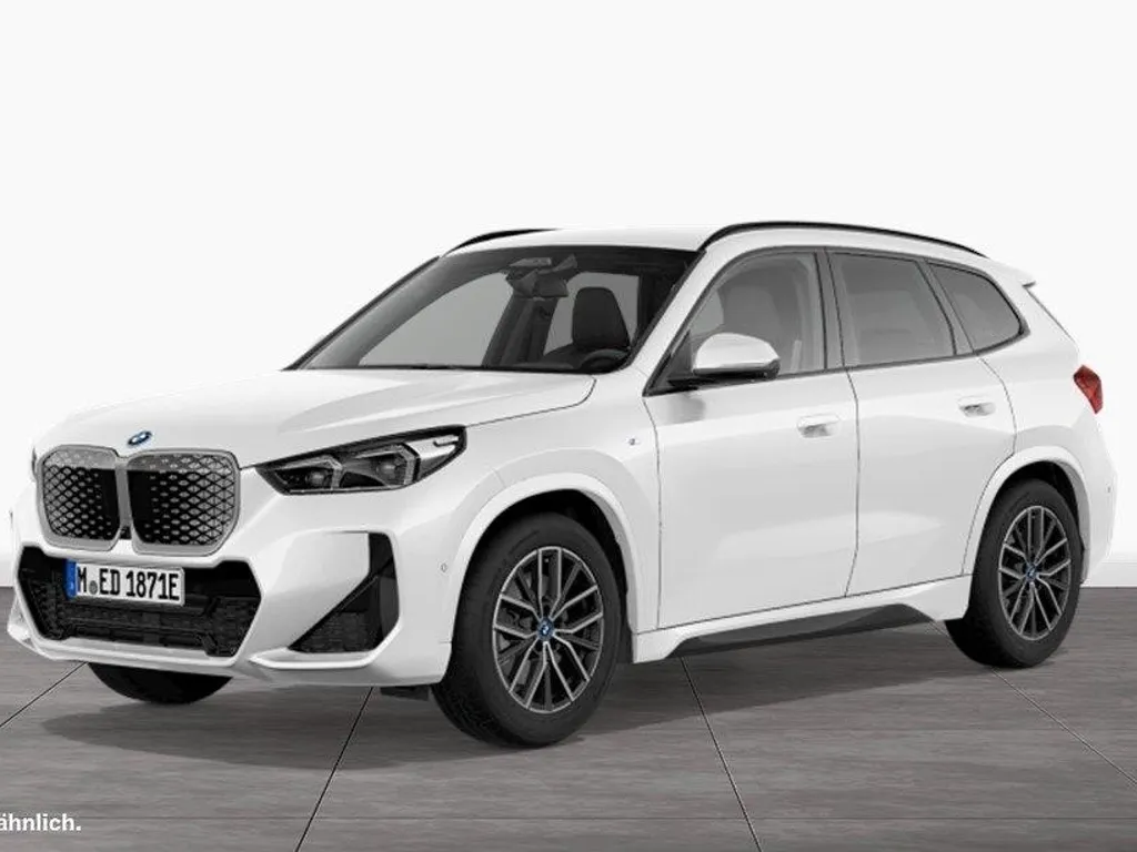 BMW iX1