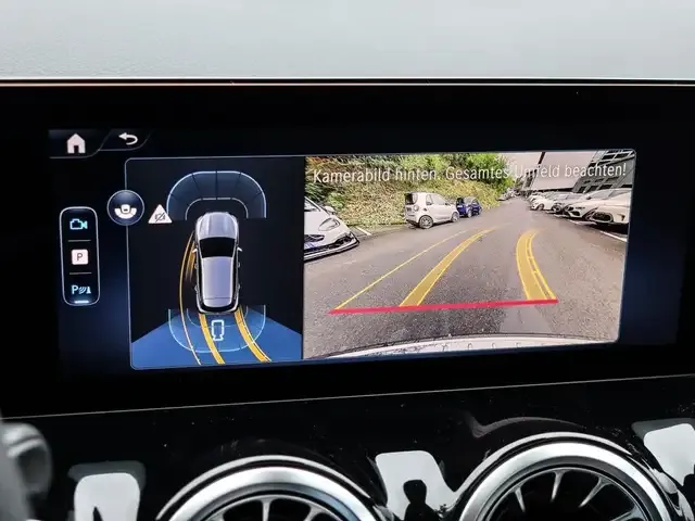 Mercedes-Benz GLA 180