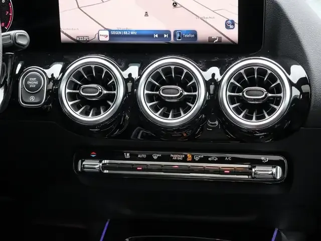 Mercedes-Benz GLA 180