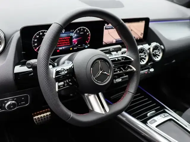 Mercedes-Benz GLA 180