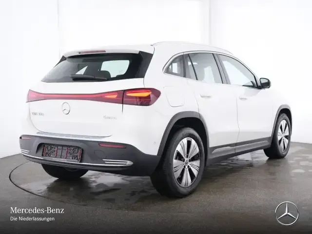 Mercedes-Benz EQA 300