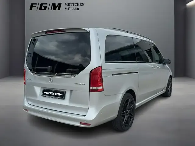 Mercedes-Benz V 300
