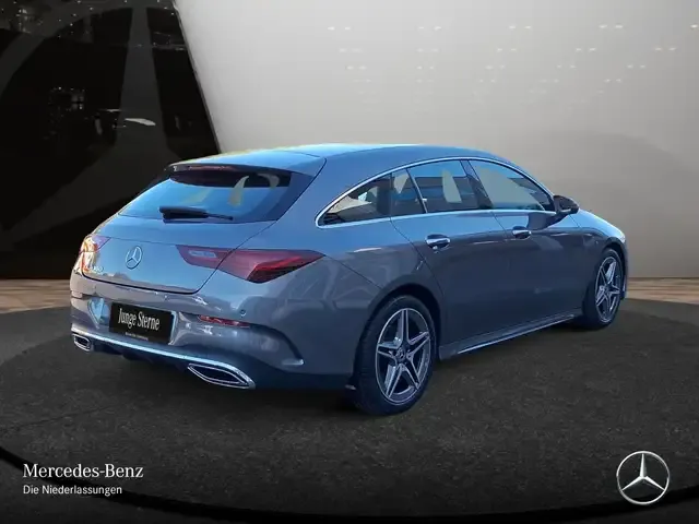 Mercedes-Benz CLA 180