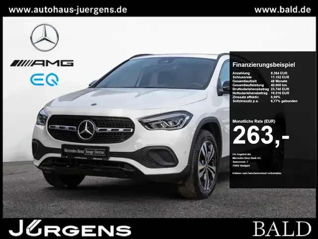 Mercedes-Benz GLA 200