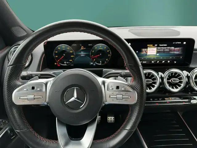 Mercedes-Benz GLB 250