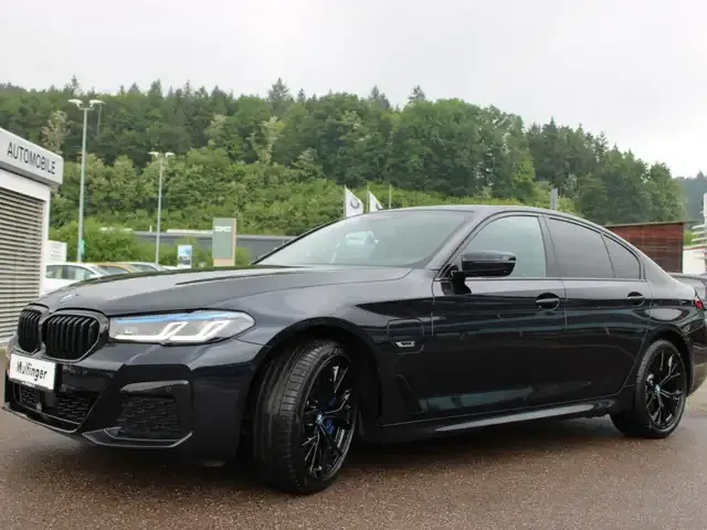 BMW 545