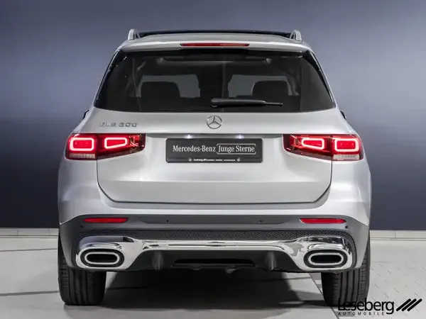 Mercedes-Benz GLB 200