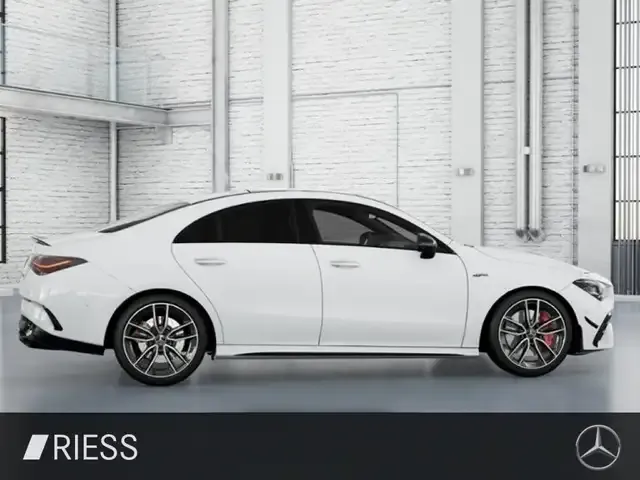 Mercedes-Benz CLA 35 AMG