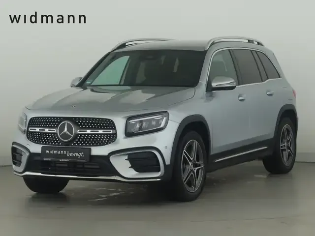 Mercedes-Benz GLB 220