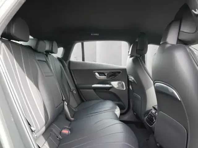 Mercedes-Benz EQE 300