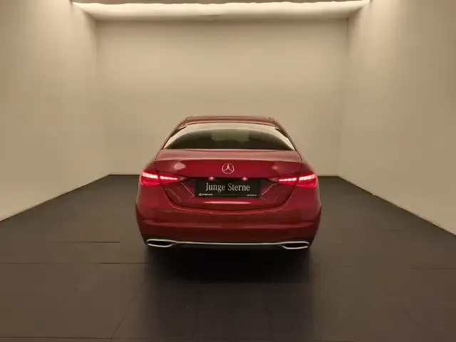 Mercedes-Benz C 180
