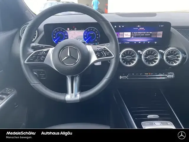 Mercedes-Benz EQA 300