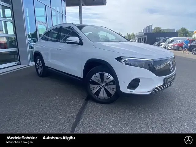 Mercedes-Benz EQA 300