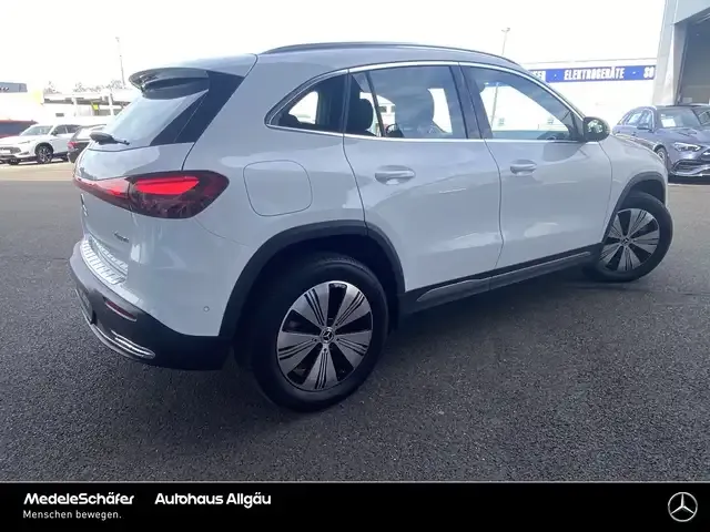 Mercedes-Benz EQA 300