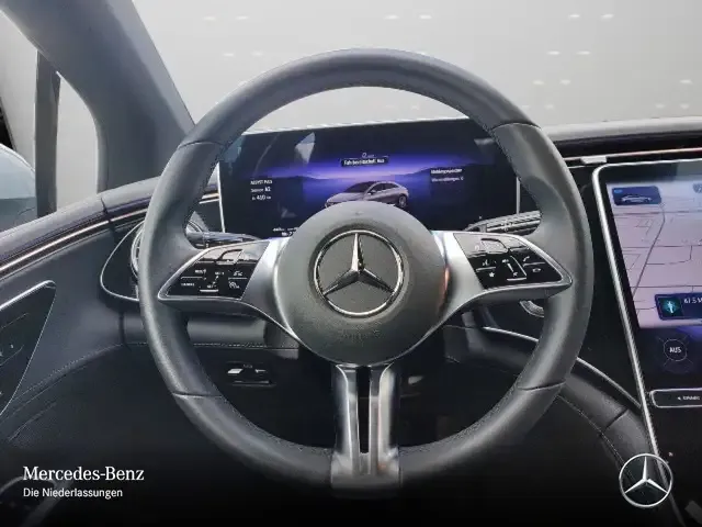 Mercedes-Benz EQE 300