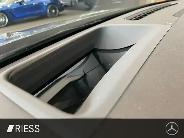 Mercedes-Benz A 220
