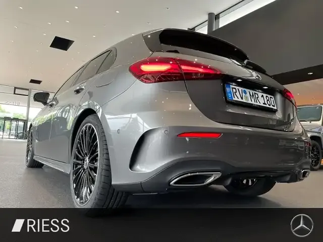 Mercedes-Benz A 220