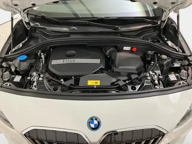 BMW 225