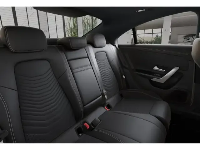 Mercedes-Benz CLA 180