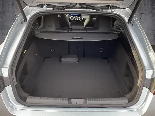 Mercedes-Benz CLA 220