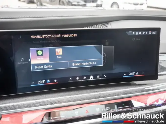 BMW 750