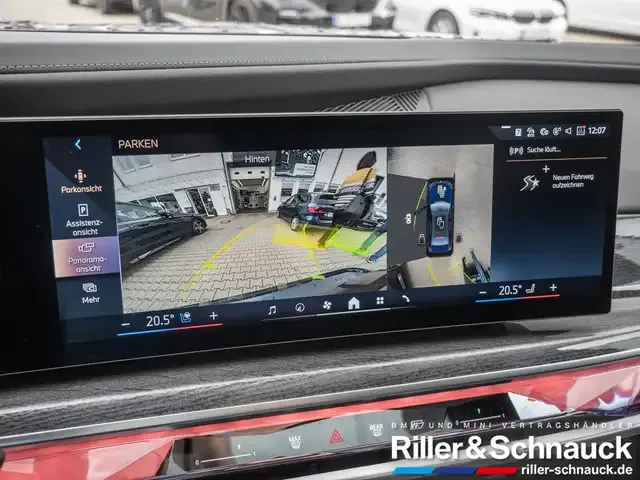 BMW 750