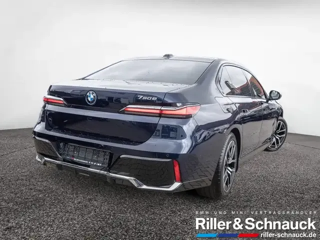 BMW 750