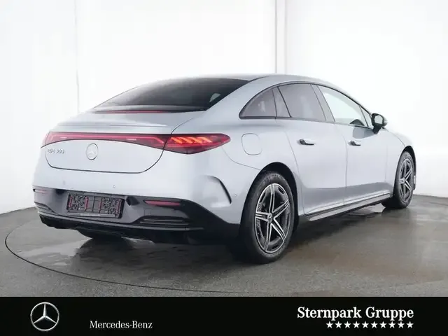 Mercedes-Benz EQE 300