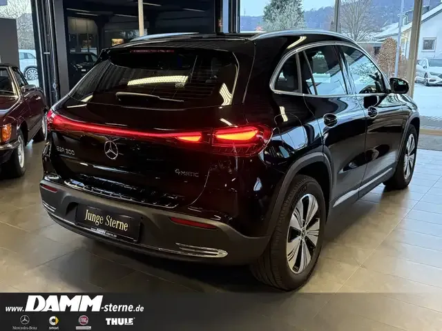 Mercedes-Benz EQA 300