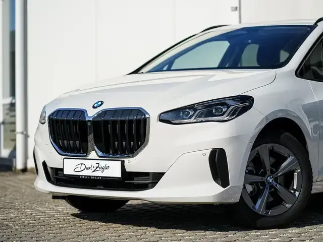 BMW 220