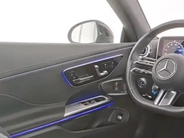 Mercedes-Benz CLE 200