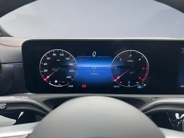 Mercedes-Benz CLA 220