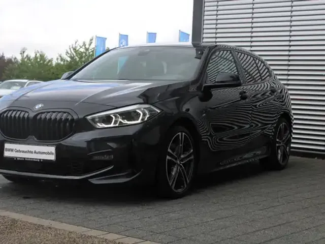 BMW 120