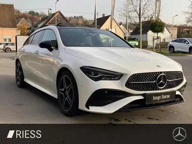 Mercedes-Benz CLA 220