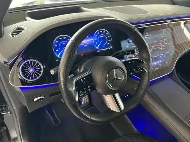 Mercedes-Benz EQE SUV