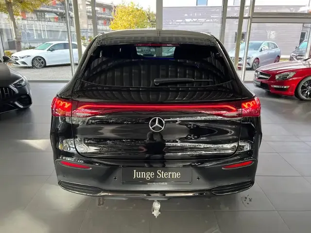 Mercedes-Benz EQE SUV