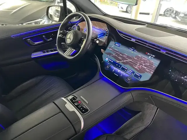 Mercedes-Benz EQE SUV