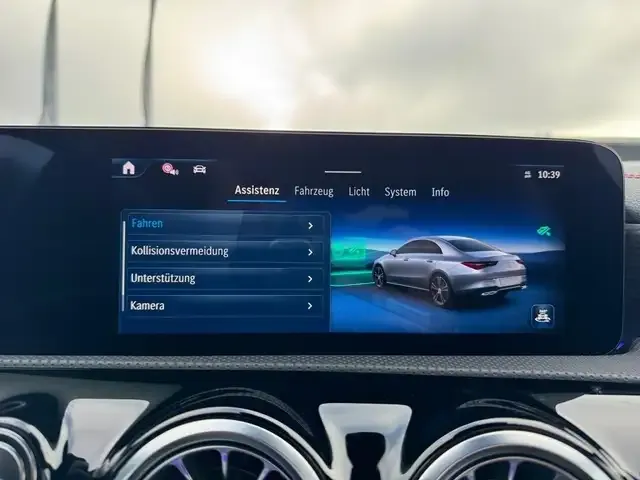 Mercedes-Benz CLA 250