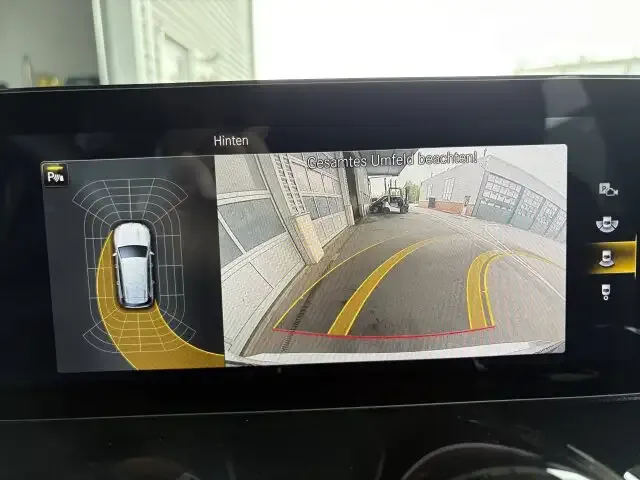 Mercedes-Benz GLB 200