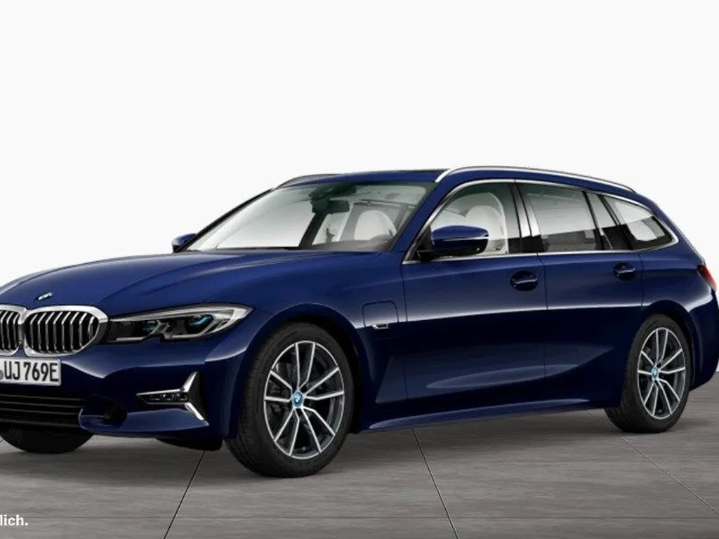 BMW 330